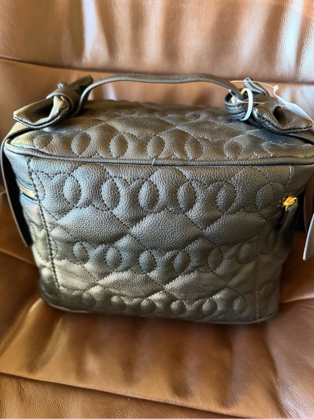 Betsey Johnson Double Bow Black Quilted Train Case w/Top Handle & Charm NWT - Picture 3 of 7